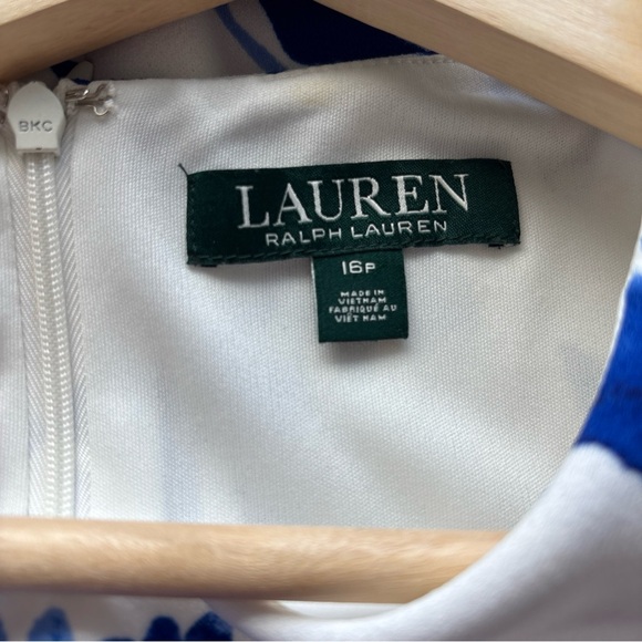 Ralph Lauren white and blue floral dress size 16P - Picture 7 of 12